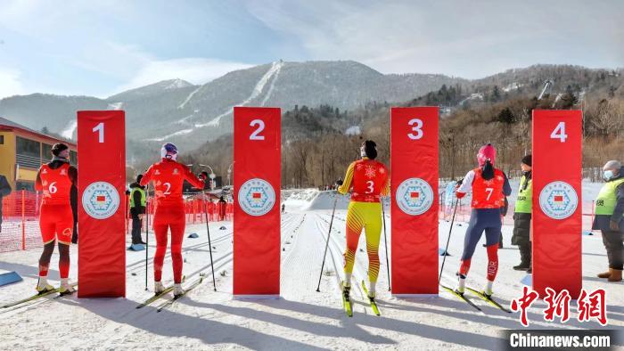 全国越野滑雪锦标赛在亚布力开赛首日黑龙江队