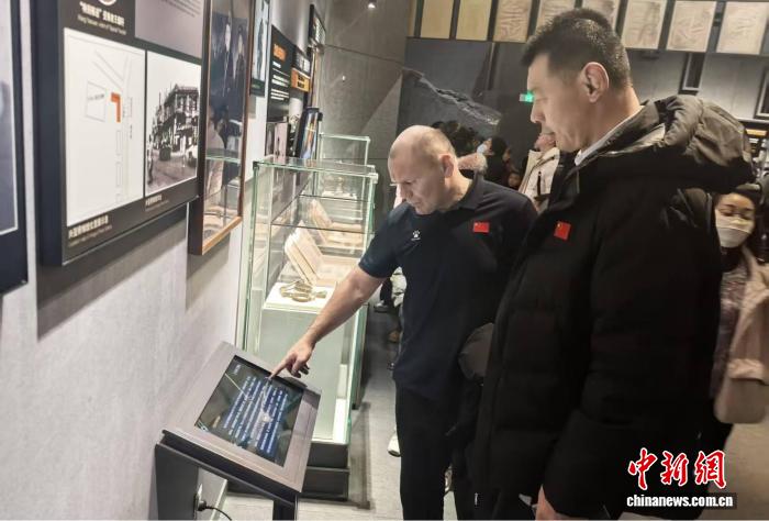 中俄古典式摔跤技术交流活动圆满收官 两国运动