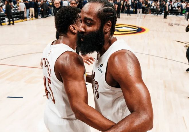 哈登生涯17季全进季后赛历史第二 骑士锁定季后