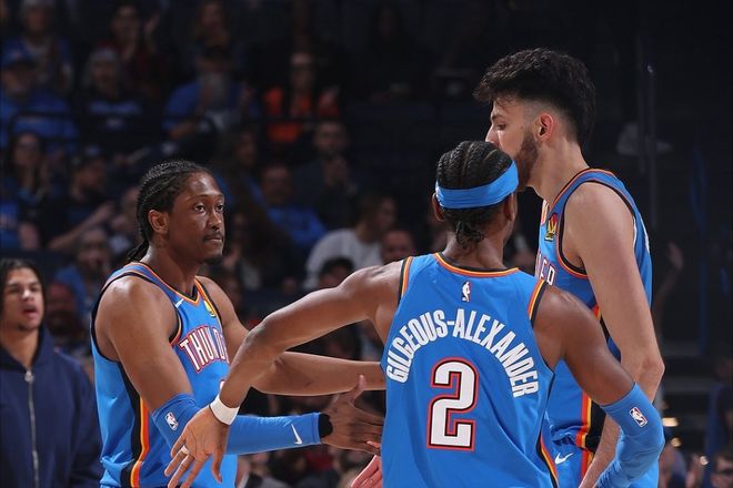 湖人惨败雷霆东契奇伤退冲击季后赛前景