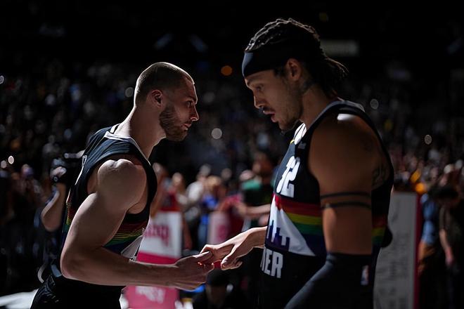 丹佛掘金加时逆转马刺 布劳恩爆发助球队豪取