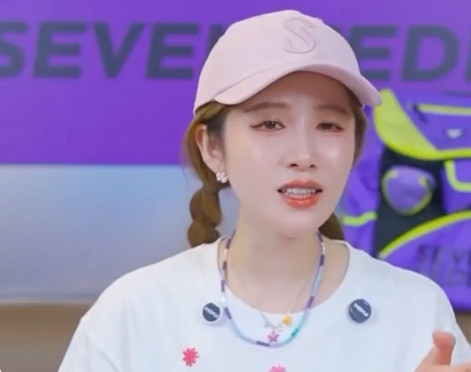 王楚钦逆风翻盘夺世界杯男单冠军 师娘卢璐哽咽